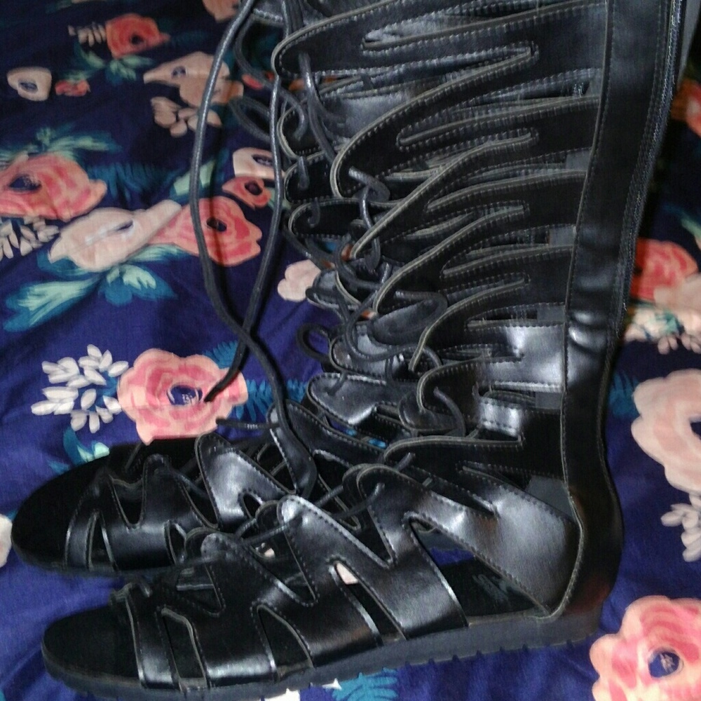 Gladiator sandals size 6 brand new never worn